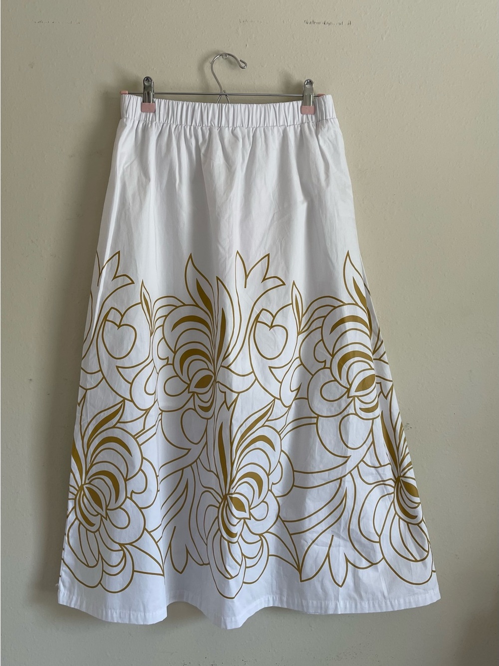 Avec Les Filles White Maxi Skirt with Gold Floral Border. Open to Offers.